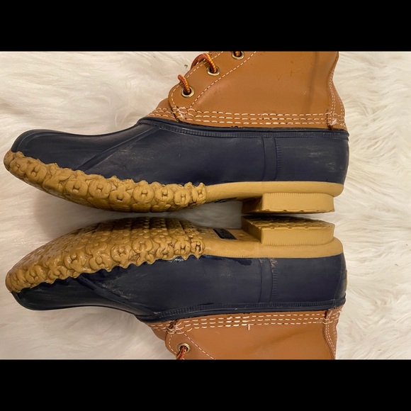 L.L Bean 8” Boots - Picture 3 of 10